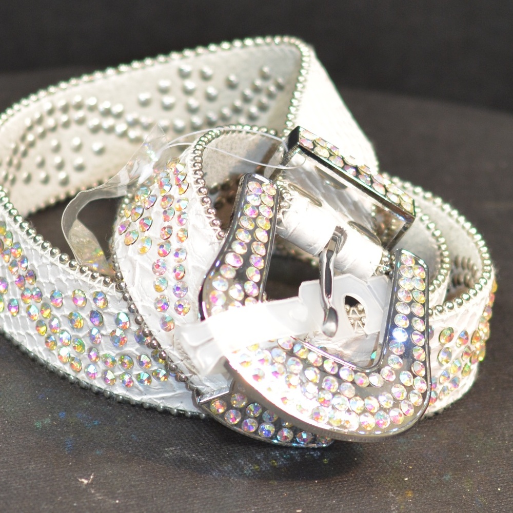 White Rhinestone Leather Belt M/L NWT - Picture 8 of 15